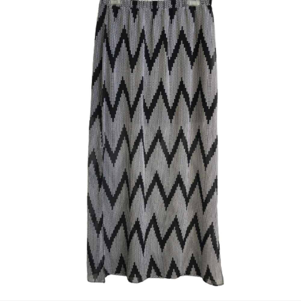 By & By Maxi Skirt with splits and mini lining size large